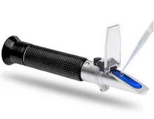 Refractometer